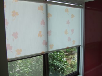 ロールスクリーン 立川ブラインド製の浴室用ロールスクリーンを使用 ロールスクリーン 立川ブラインド製の浴室用ロールスクリーンを使用
